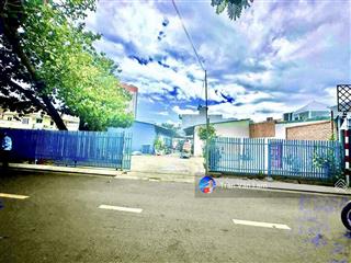 Bán lô đất mặt tiền cao văn bé cách biển hòn chồng 250m  ngang rộng 17m