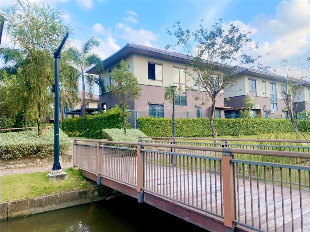 Biệt thự đơn lập khu đô thị waterpoint ven kênh đào mát mẻ