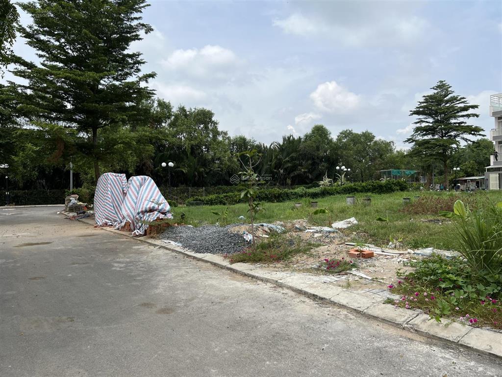 Bán đất nền liền kề nhà phố đảo mizuki đã làm móng
