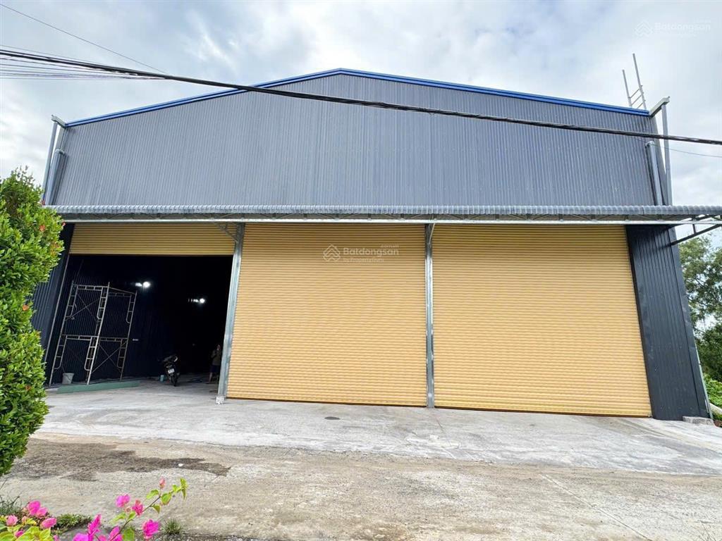 Nhà xưởng 1 xẹc hùng vương xã long thọ, đang cho thuê 30tr/1th 0375 019 *** (tùng)