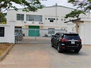 Chính chủ cần chuyển nhượng 10.000m2 ( 1ha) nhà xưởng trong kcn vĩnh lộc  bình tân .
