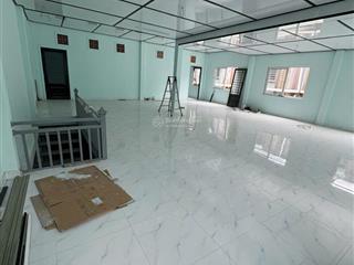 Cho thuê 400m2  xtt 20tr hd lâu dài