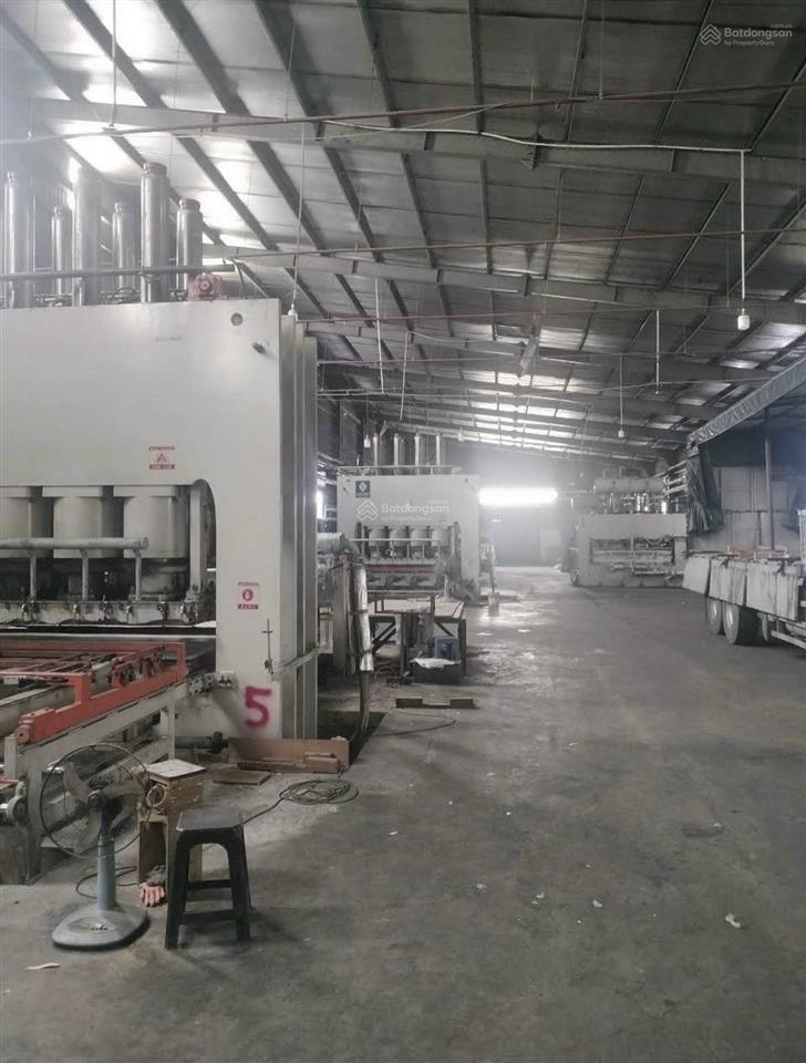 Cho thuê 7500m2 khuôn viên nhà xưởng củ chi. giá cực tốt