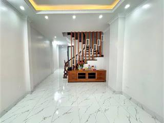 Bán nhà phố chùa bộc, thông tam khương đống đa, 50m x 5 tầng giá 12,8 tỷ.