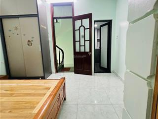 Bán nhà phố pháo đài láng, đống đa, lô góc 6 tầng fun nội thất giá 6,8 tỷ.