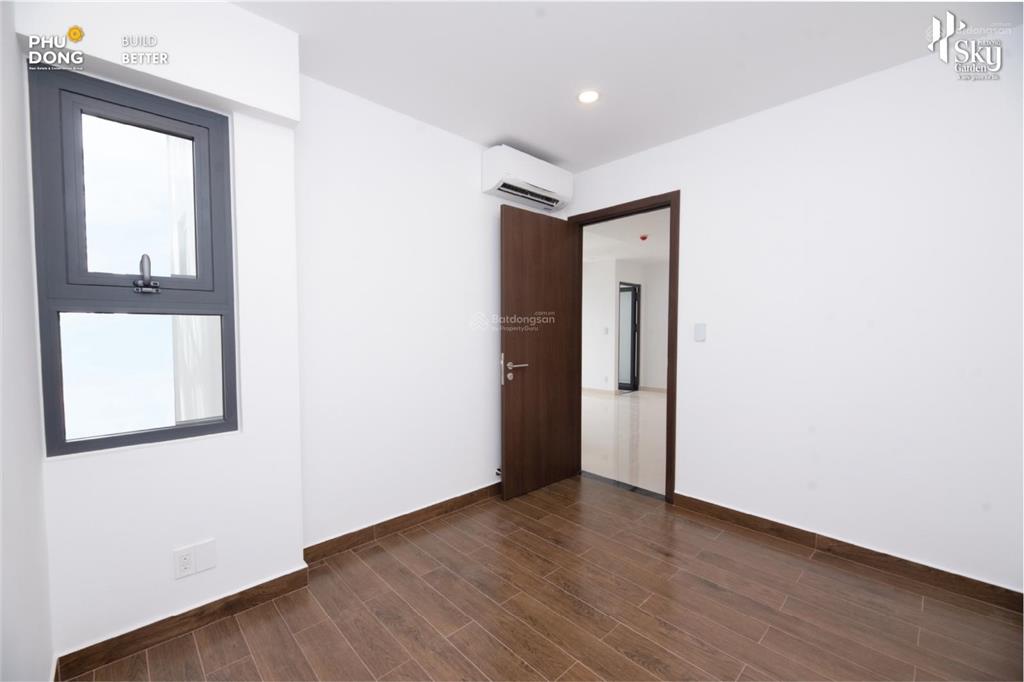 Chính chủ bán căn hộ góc đẹp xuất sắc 3,6 tỷ, 72m2 tại phú đông sky garden