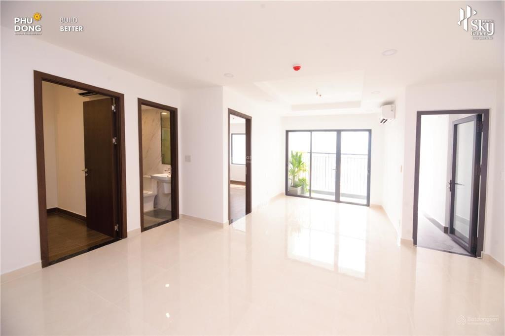Chính chủ bán căn hộ góc đẹp xuất sắc 3,6 tỷ, 72m2 tại phú đông sky garden