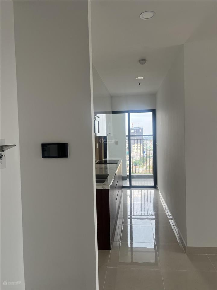 Duy nhất 1 căn góc 72.9m2 view đông nam, mã 09 bán gấp 3 tỷ 500 phú đông sky garden,  0938 895 ***