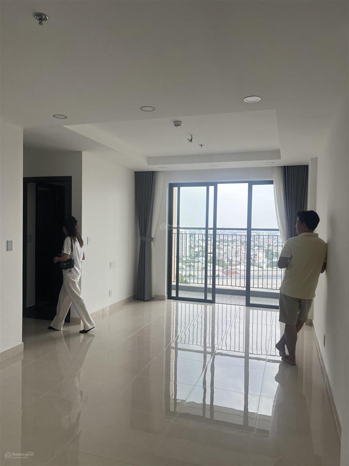 Duy nhất 1 căn góc 72.9m2 view đông nam, mã 09 bán gấp 3 tỷ 500 phú đông sky garden,  0938 895 ***