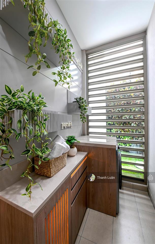 Chính chủ cần ra căn 59m2 2pn1wc hướng đông nam tầng 8 giá 2.9 tỷ tại happy one sora