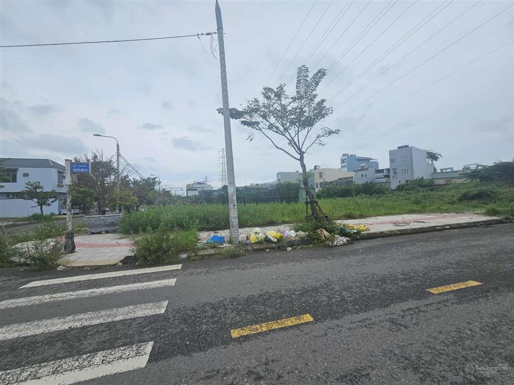 Bán lô gốc biệt thự đường nguyễn đình thi, gần nguyễn phước lan