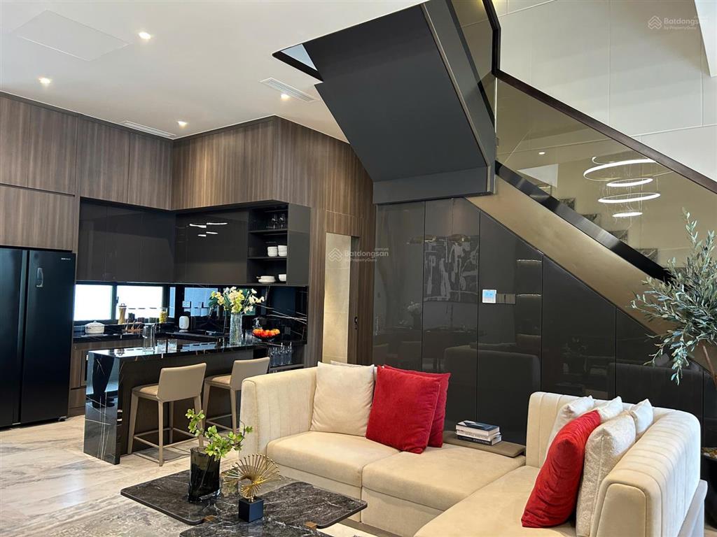 Cần bán căn góc diện tích nhỏ 85m2 giá 7,3 tỷ.  0919 147 *** xuân chân