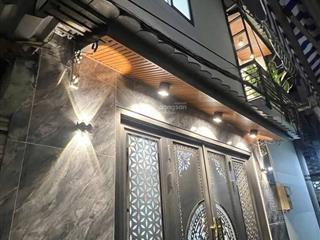 Nhà diện tích tốt  ngang rộng  tặng đầy đủ nội thất sịn  2 tầng  gần chợ hạnh thông tây