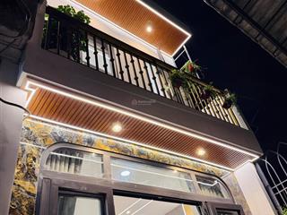Siêu hiếm rất là hiếm 3 phòng ngủ đầy đủ nội thất chỉ hơn 3t đường đỗ thúc tịnh quang trung