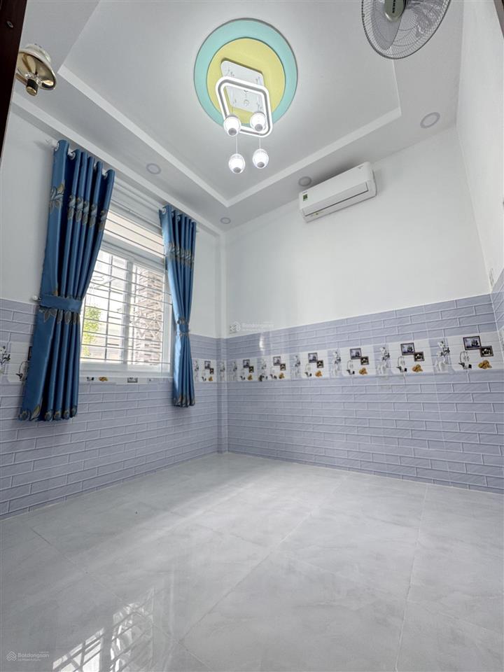 Nhà ngon  diện tích to  ngang rộng  đ. phạm văn chiêu  đường số 5  hoàn công đầy đủ  3 phòng