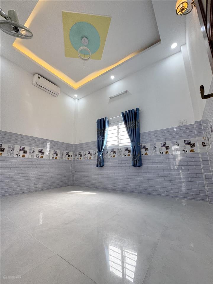 Nhà ngon  diện tích to  ngang rộng  đ. phạm văn chiêu  đường số 5  hoàn công đầy đủ  3 phòng