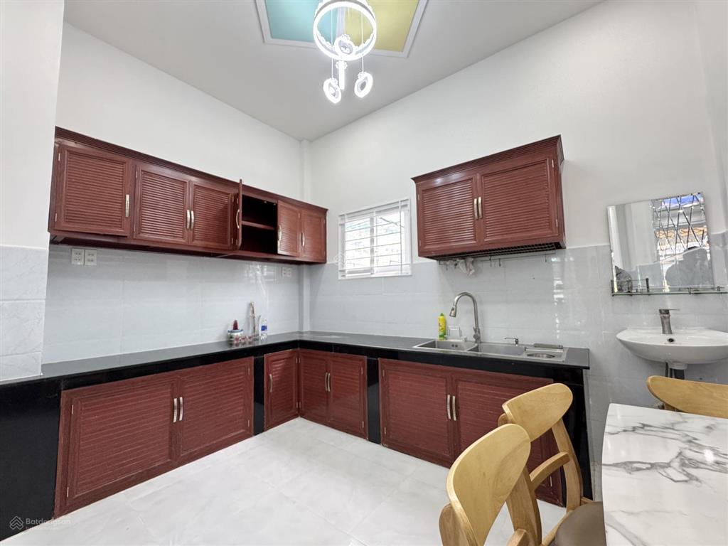 Nhà ngon  diện tích to  ngang rộng  đ. phạm văn chiêu  đường số 5  hoàn công đầy đủ  3 phòng