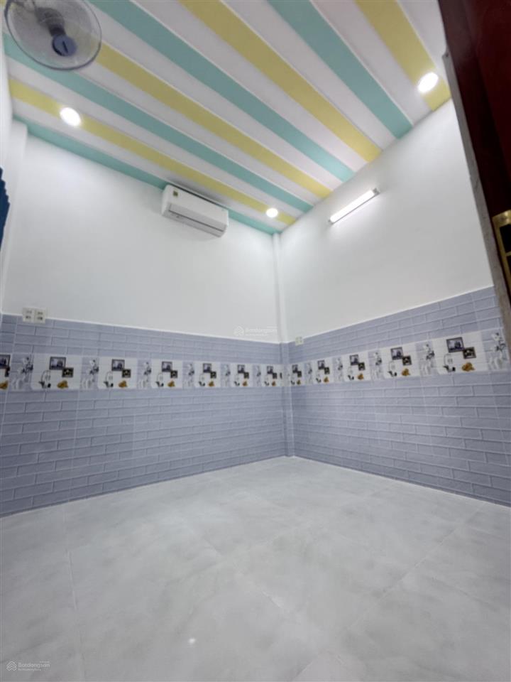 Nhà ngon  diện tích to  ngang rộng  đ. phạm văn chiêu  đường số 5  hoàn công đầy đủ  3 phòng