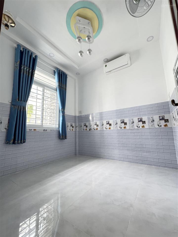 Nhà ngon  diện tích to  ngang rộng  đ. phạm văn chiêu  đường số 5  hoàn công đầy đủ  3 phòng