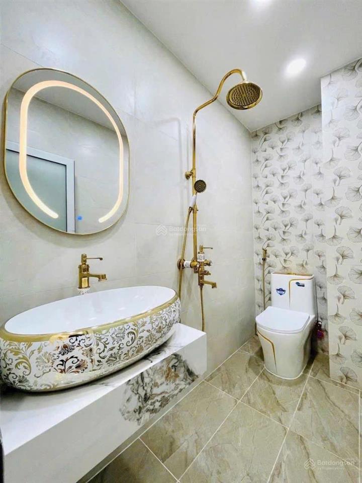 Nhà xây mới 4 tầng tặng nội thất sịn 4 phòng ngủ đg phạm văn chiêu rẻ  nhiều tiện ích gần nhà