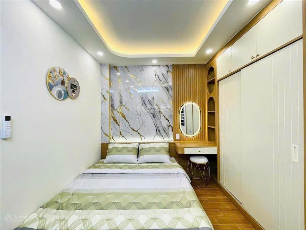 Nhà xây mới 4 tầng tặng nội thất sịn 4 phòng ngủ đg phạm văn chiêu rẻ  nhiều tiện ích gần nhà