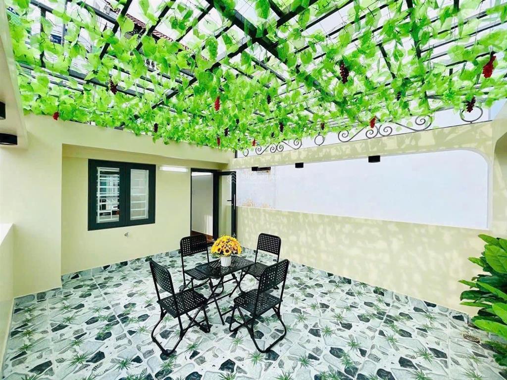 Nhà xây mới 4 tầng tặng nội thất sịn 4 phòng ngủ đg phạm văn chiêu rẻ  nhiều tiện ích gần nhà