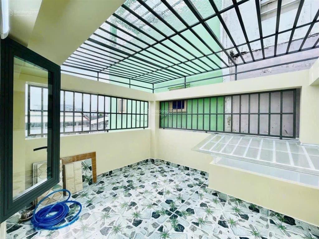 Nhà xây mới 4 tầng tặng nội thất sịn 4 phòng ngủ đg phạm văn chiêu rẻ  nhiều tiện ích gần nhà