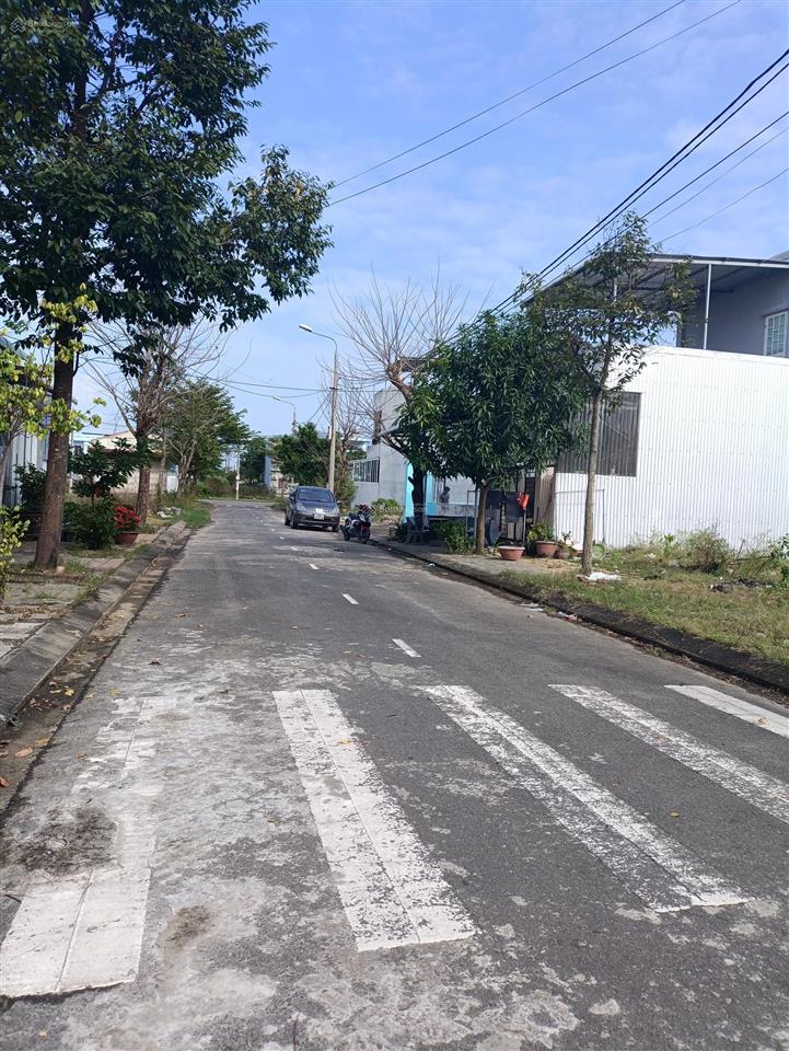 80m2 kdt ngân câu ngân giang. khôg mua lô này thì mua lô nào?