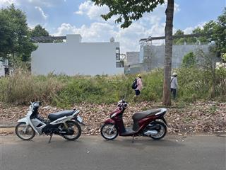 Nhà huy còn miếng đất xây nhà thổ cư phường xuân tân long khánh