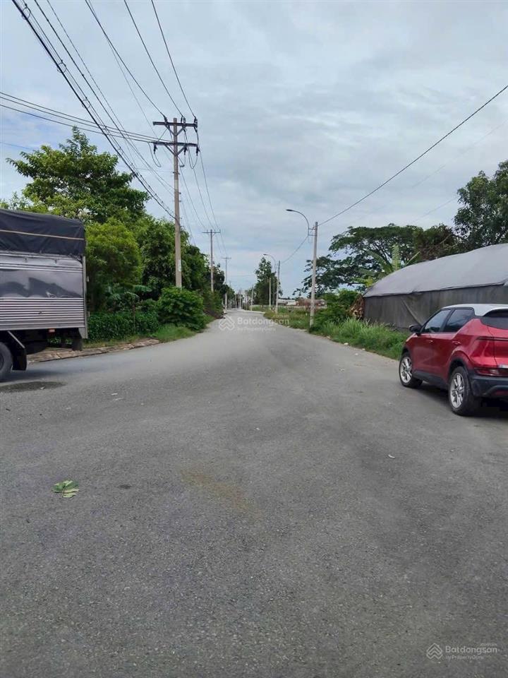 Bán 1,6 hecta đất ở xã xuân thới thượng, hóc môn, hồ chí minh giá 2,5tr/1m