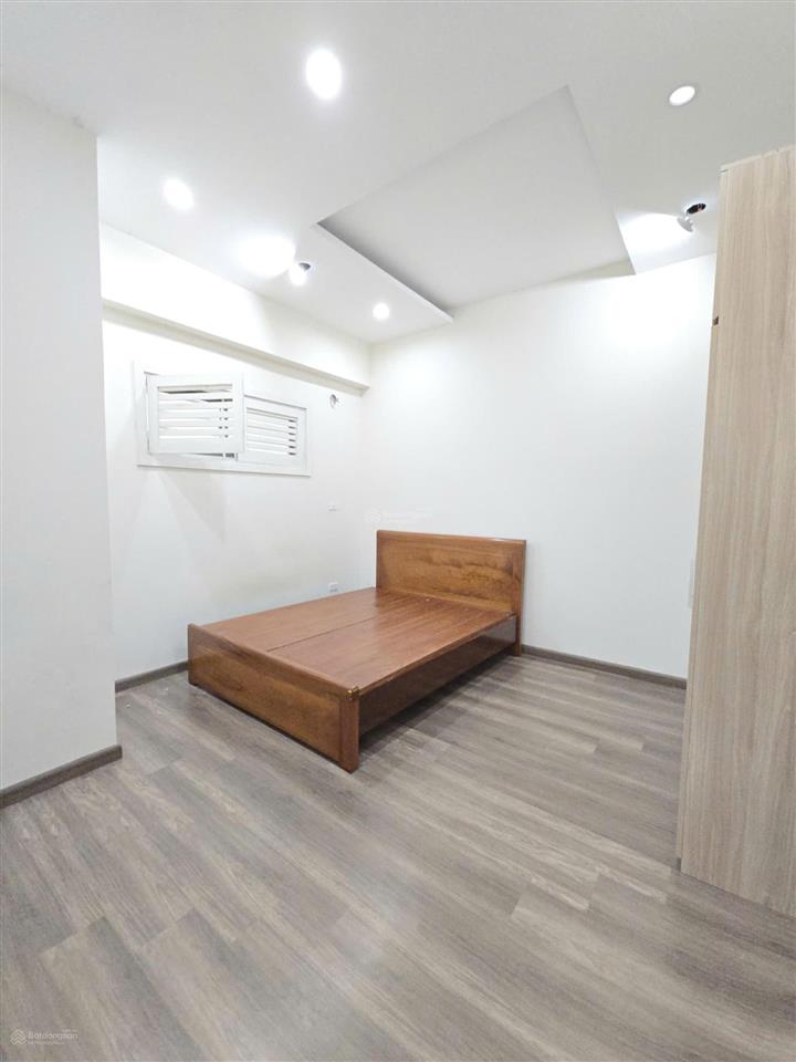 Chính chủ bán gấp căn hộ 70m², 2 pn, tầng đẹp giá 3,75 tỷ tòa ct4a kđt xa la, hà đông. sổ đỏ