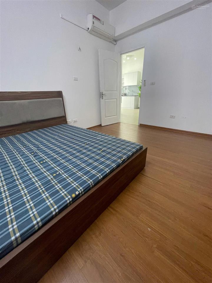 Chính chủ bán gấp căn hộ 70m², 2 pn, tầng đẹp giá 3,75 tỷ tòa ct4a kđt xa la, hà đông. sổ đỏ