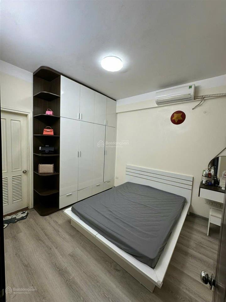 Chính chủ bán gấp căn 65m2 2pn, 2vs giá 4,x tỷ tòa hh2c xuân mai complex, hà đông. sổ đỏ. full đồ