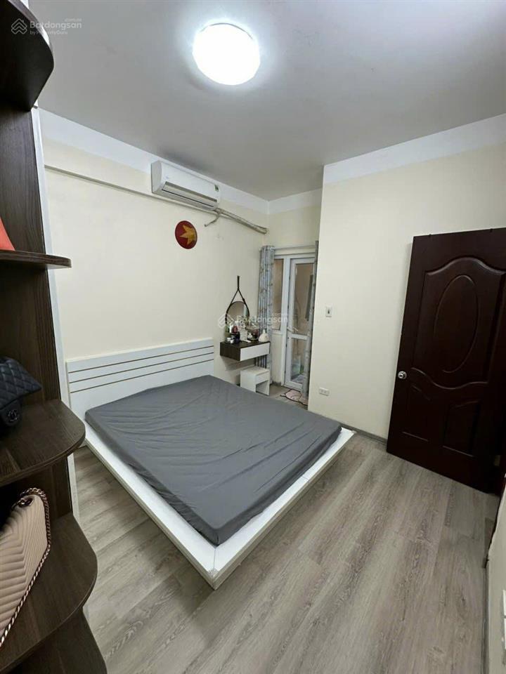 Chính chủ bán gấp căn 65m2 2pn, 2vs giá 4,x tỷ tòa hh2c xuân mai complex, hà đông. sổ đỏ. full đồ