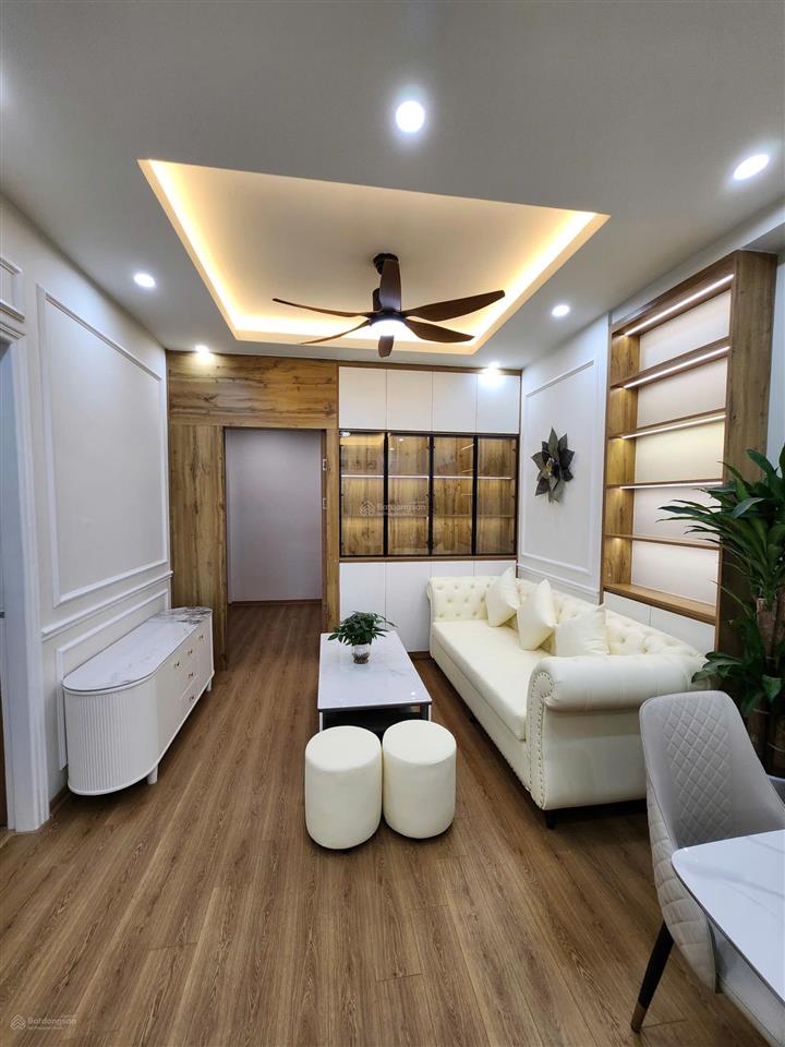 Chính chủ bán căn 88m, 3pn nhỉnh 5 tỷ tòa nc2 cầu bươu, xa la. full đồ, sẵn sổ, có hỗ trợ bank