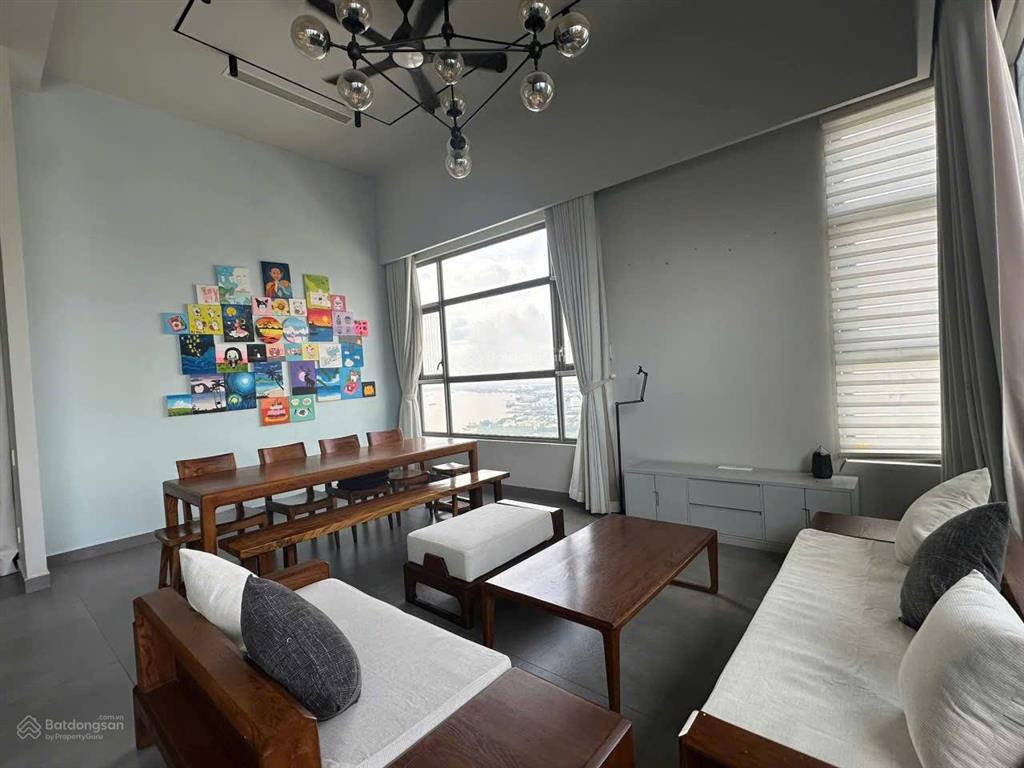 Bán penhouse có sổ tại river panorama, 210m2, giá 17 tỷ, tặng toàn bộ nội thất sang trọng, view đẹp