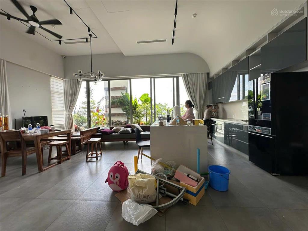 Bán penhouse có sổ tại river panorama, 210m2, giá 17 tỷ, tặng toàn bộ nội thất sang trọng, view đẹp