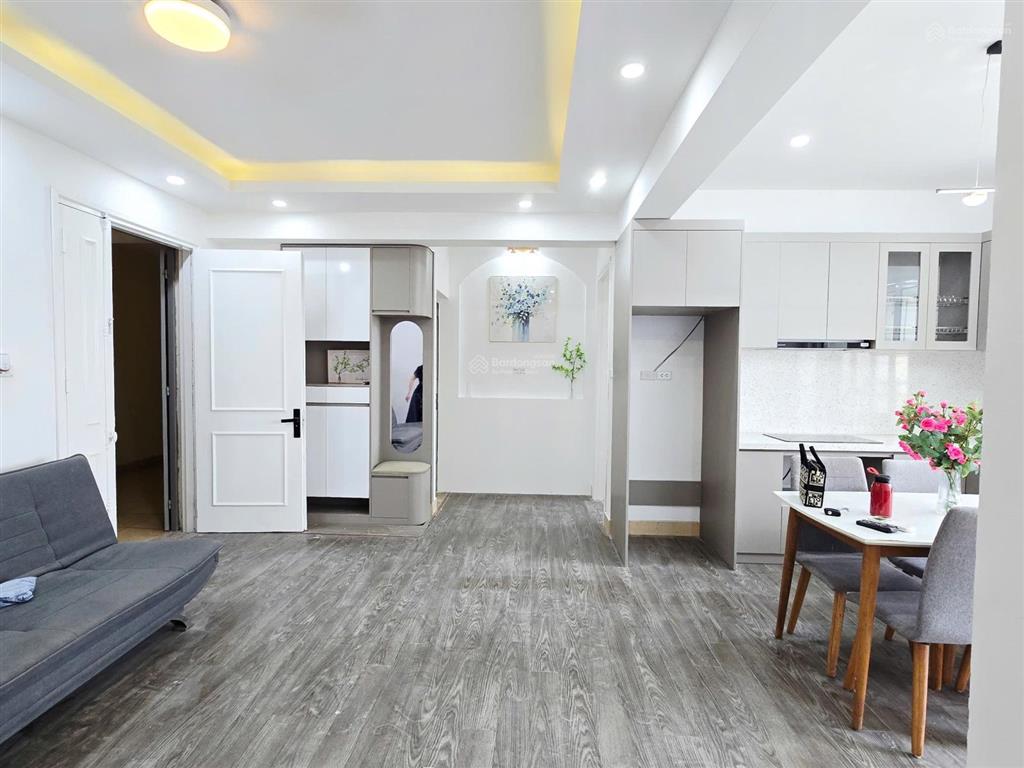 Bán gấp cc 3pn, 2wc tại việt hưng, 4,5 tỷ, 84,6m2 view hồ long biên cực đẹp