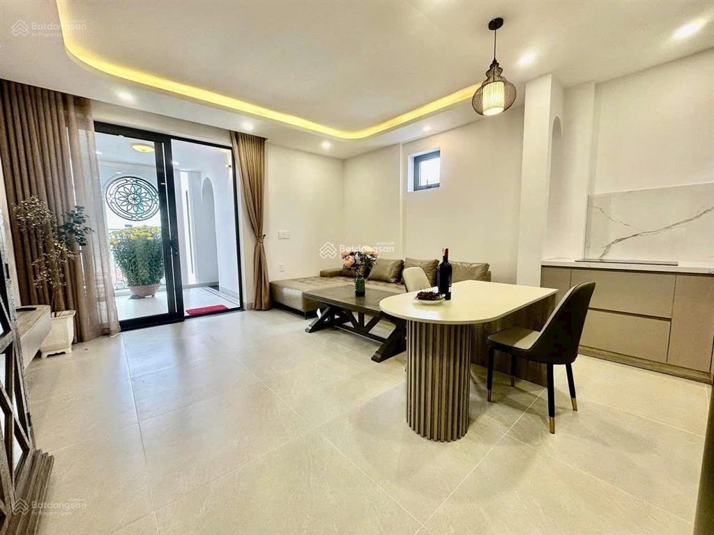 Bán toà căn hộ hẻm hùng vương, nha trang, cách chợ đêm 30m, cách biển 150m