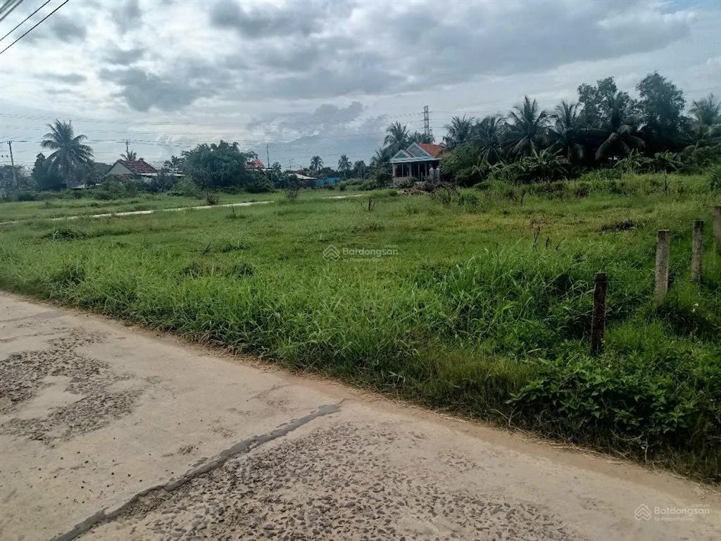 Siêu phẩm, bán lô góc đất đấu giá ở ninh an, ninh hoà, đường 10m giá 3,5tr/m