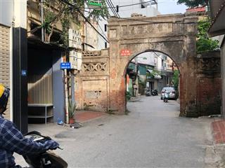 Bán nhà c4 đầu làng đức diễn cách văn tiến dũng chỉ 100m!