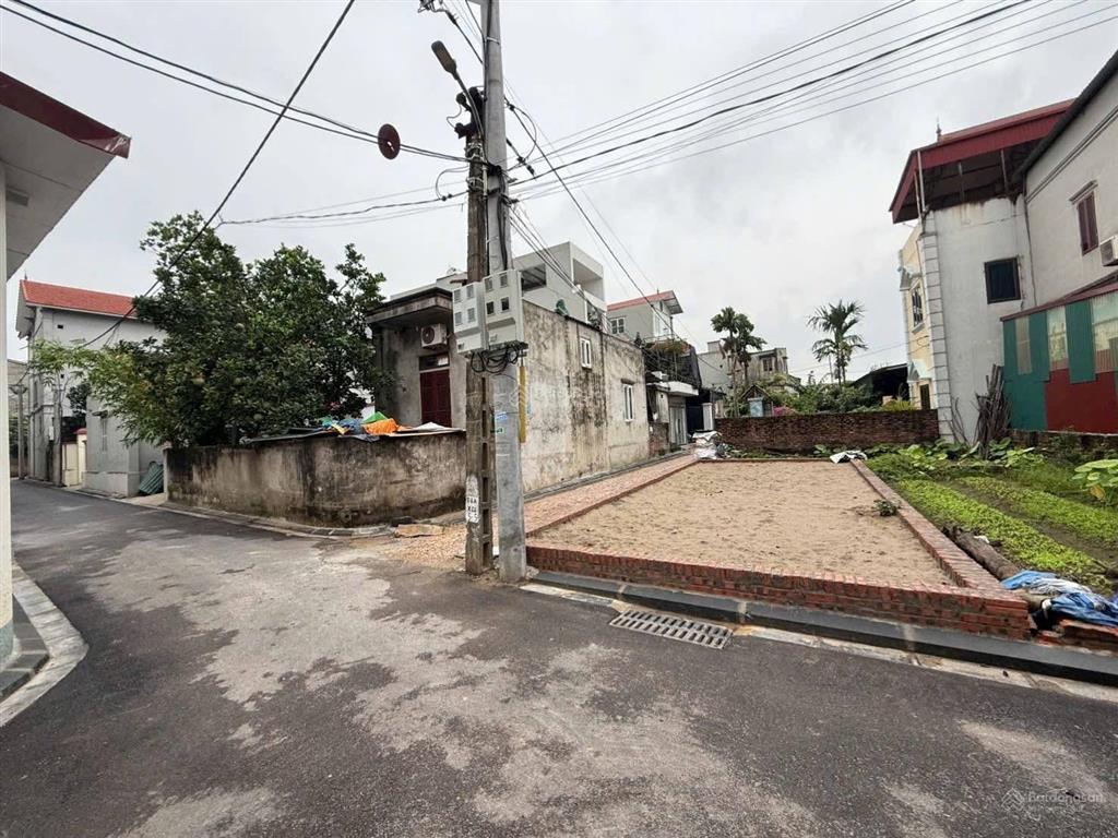 Bán mảnh đất 2 mặt thoáng. vị trí gần chợ thôn xuân canh, xuân canh, đông anh, hn dt 50m2