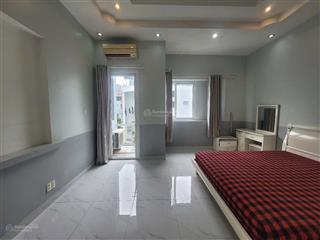 Cho thuê nhà nguyên căn ngay trần não, sân rộng đậu xe hơi.  0962 117 ***