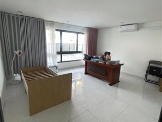 Cho thuê văn phòng mặt tiền vành đai tây 48m2 lầu 1 riêng biệt giá 12tr.  096217771
