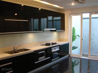 Nhà 4 tầng làm văn phòng, showroom, ....ngay cao đức lân.  0962 117 ***