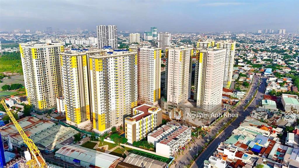 Nhà phố mặt tiền đường thống nhất  bcons city chỉ còn căn cuối cùng, tt 2,6 tỷ nhận nhà ngay