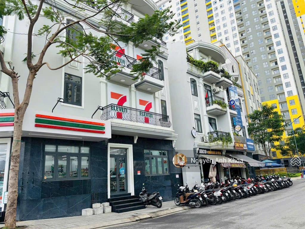 Nhà phố mặt tiền đường thống nhất  bcons city chỉ còn căn cuối cùng, tt 2,6 tỷ nhận nhà ngay