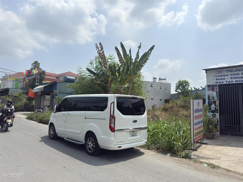 Bán đất mặt tiền thân nhân trung, trảng dài, biên hòa, đồng nai, 9,9tỷ, 675,3 m2 còn thương lượng