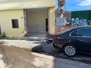 Cho thuê nhà nguyên căn, tại 188 dương vân nga, tp nha trang. để ở và kinh doanh, làm văn phòng.