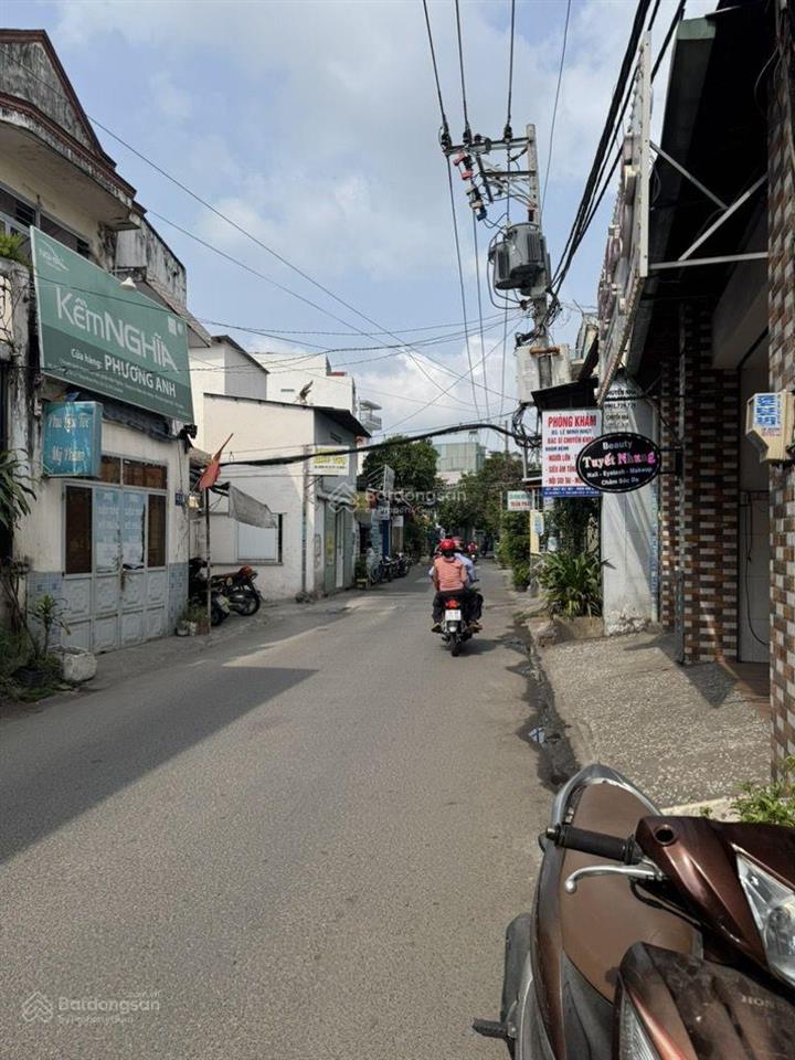 Nhà 1tr2l 3pn mt đường kinh doanh 6m cách chợ và lê văn việt chỉ 300m 123m2 ( ngang 5m )